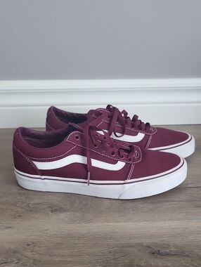 Vans Ward Men's Burgundy Canvas Sneakers Sz 9